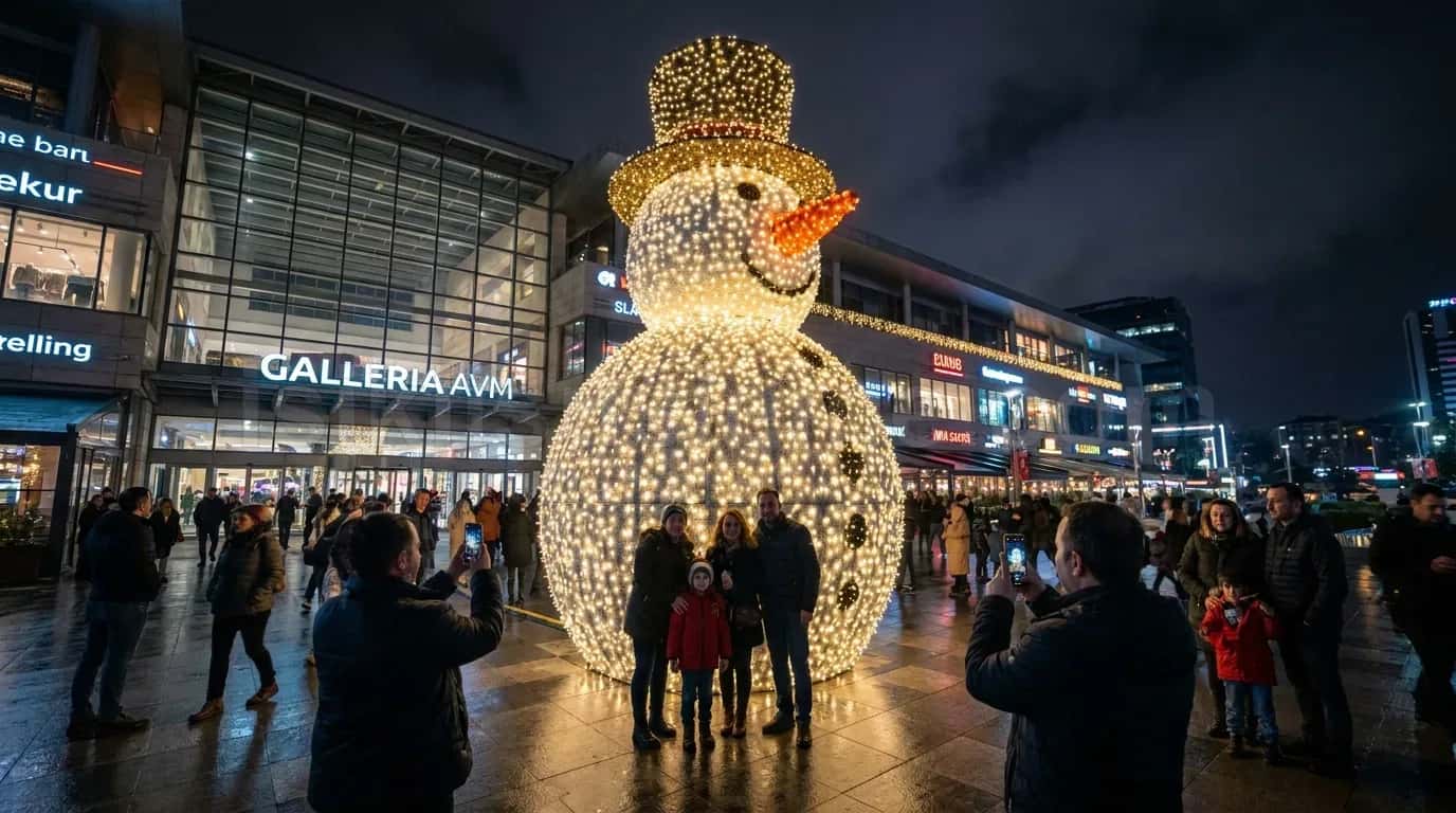 Dev Isikli Kardan Adam AVM Meydan - belediye cadde yılbaşı LED süsleme