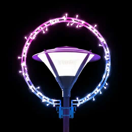 Pia RGB Smartled Top Motifi kurulmuş halde gece çekimi, LED ışık süsleme uygulaması